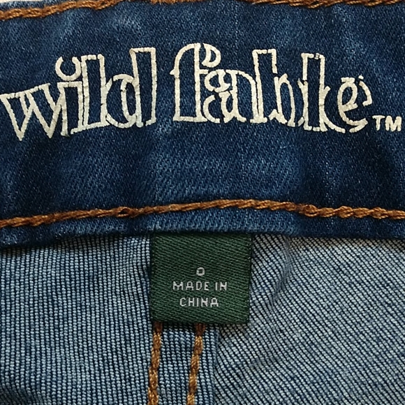 Wild Fable cropped Distressed Skinny Jeans. Size 0 - Picture 3 of 9